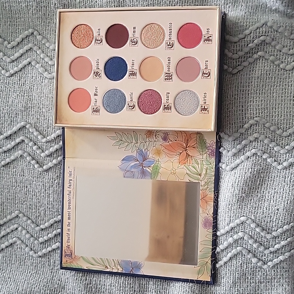 STORYBOOK COSMETICS "FAIRY TALES LITTLE BRIAR ROSE" - NEW